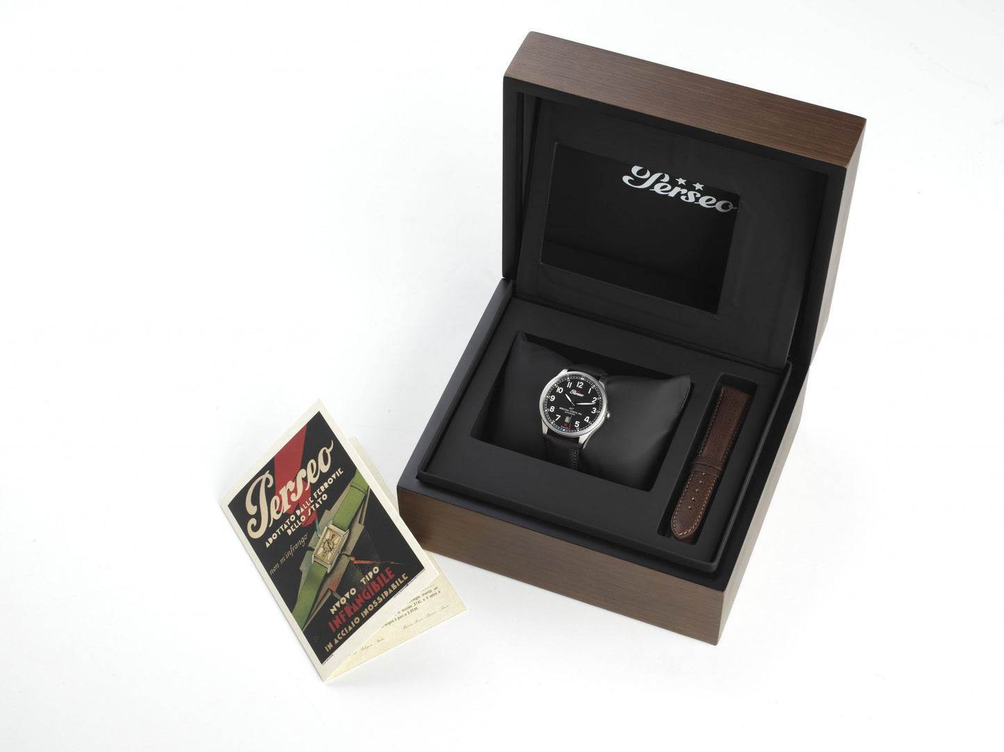 vista in cofanetto originale con corredo Orologio Perseo 150° “Breccia di Porta Pia” 11355 – Automatico Swiss Made