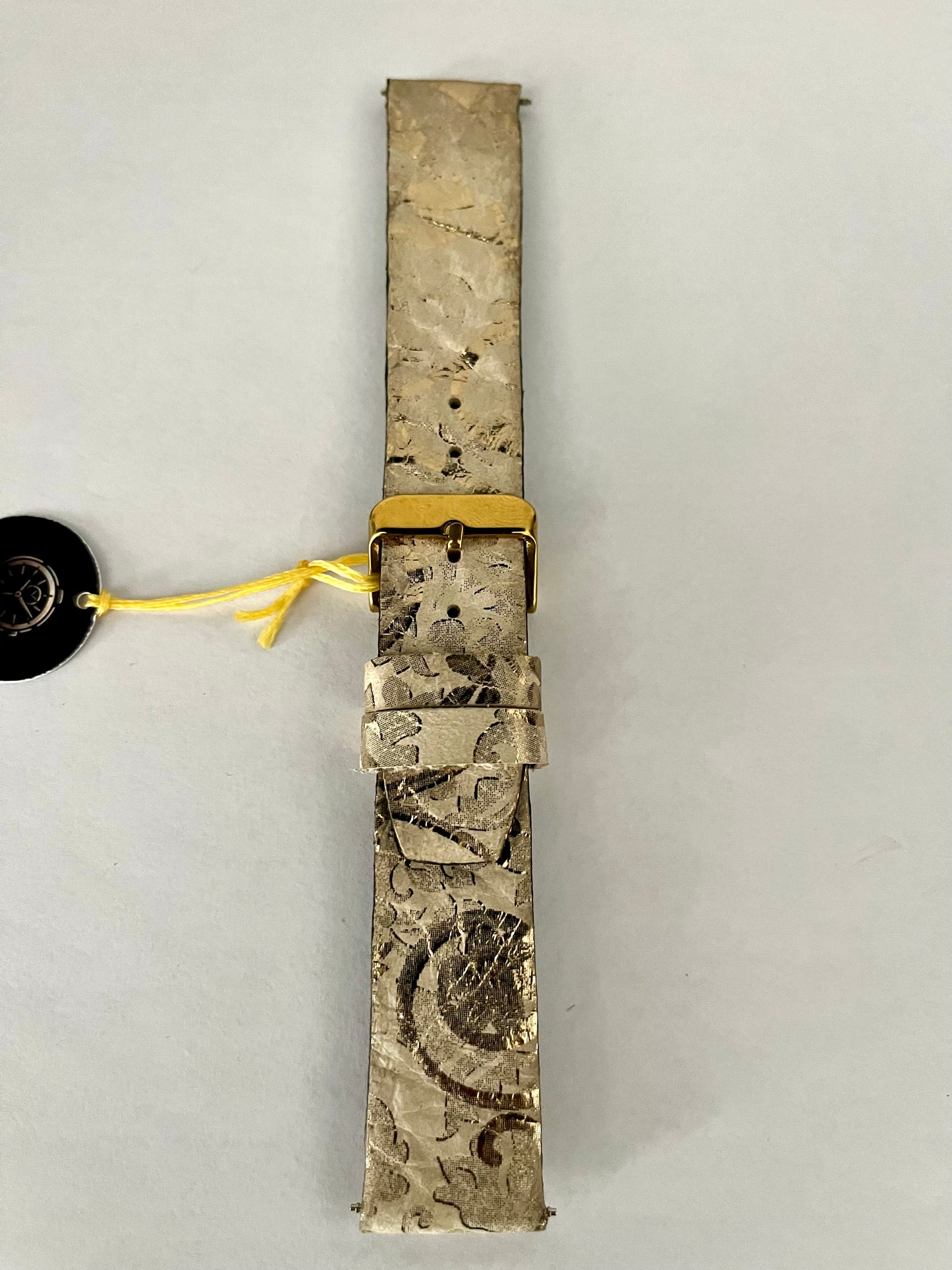 vista per intero Cinturino artigianale per Apple watch in pelle floreale beige e oro