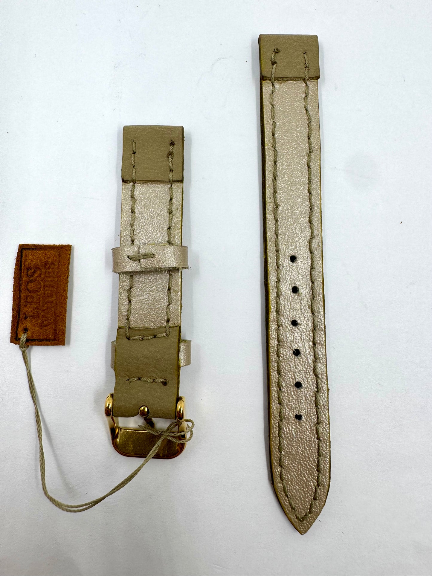 Vista interno del Cinturino Artigianale in Pelle khaki con Fibbia Oro da 14mm