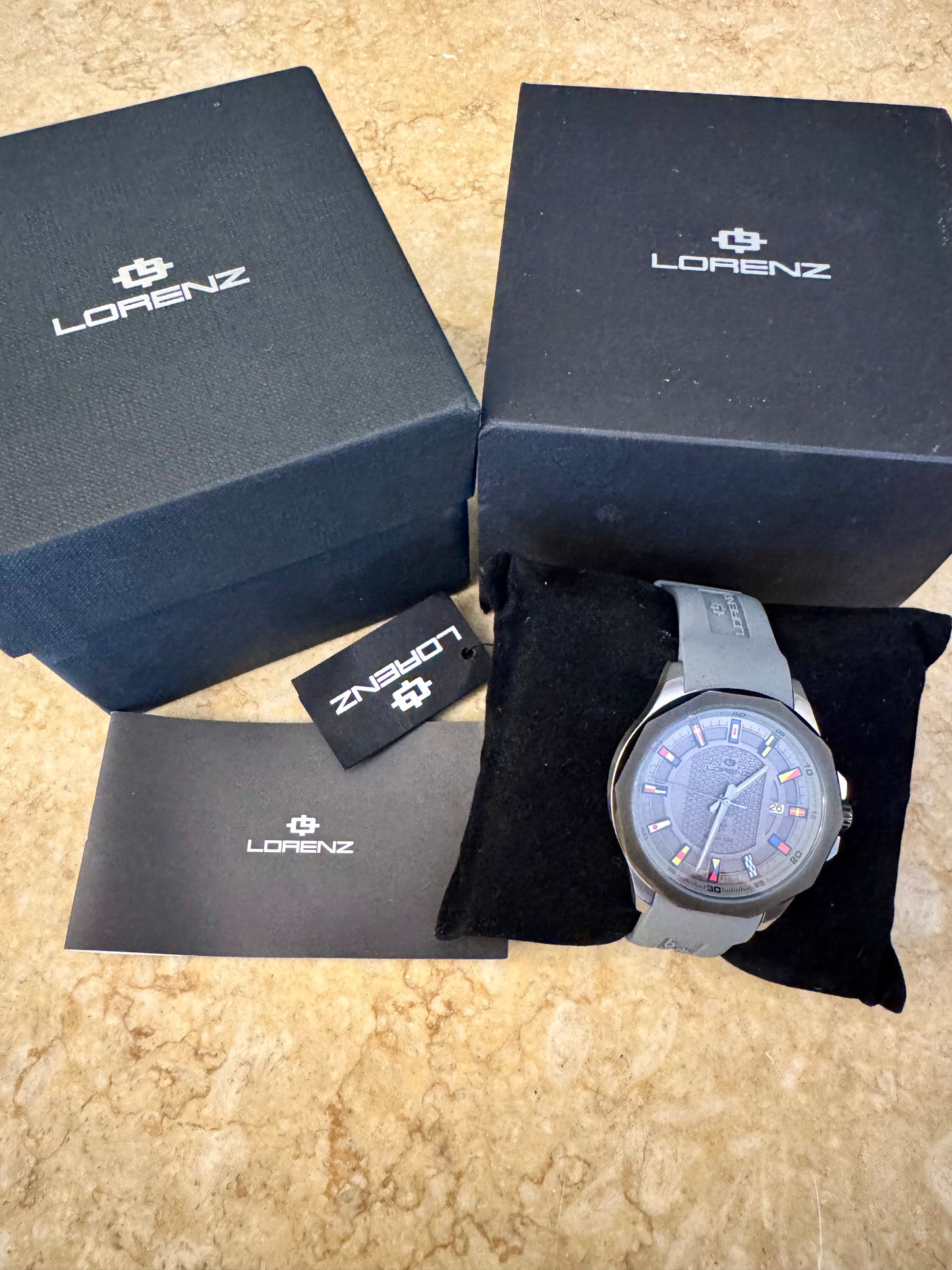 Vista del Full set dell'orologio Lorenz Yatching club automatic