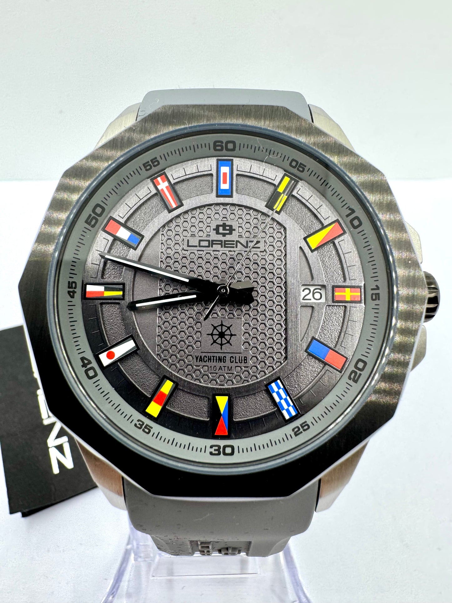zoom dettaglio dial orologio Lorenz Yatching club automatic