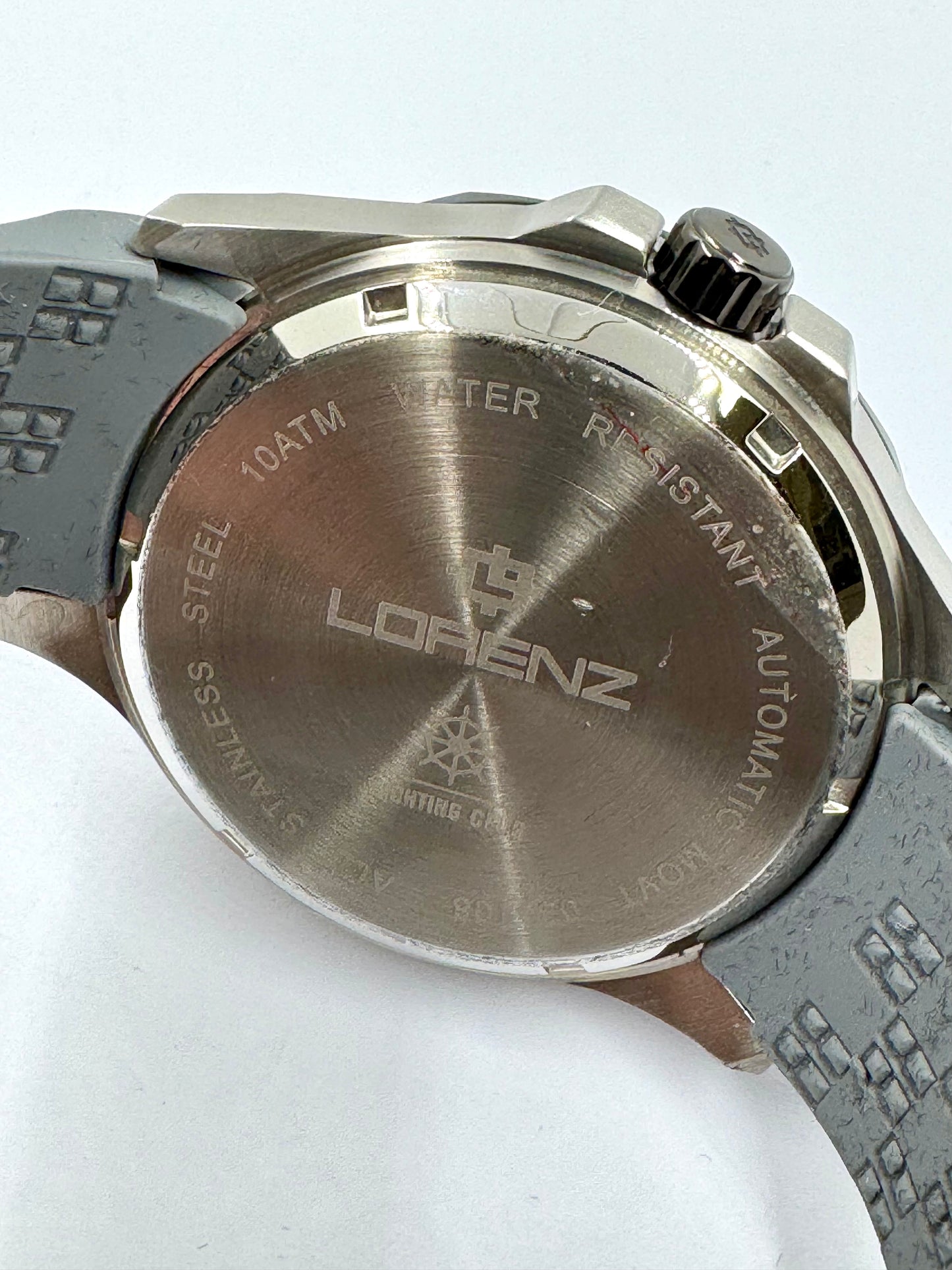 dettaglio fondello orologio Lorenz Yatching club automatic