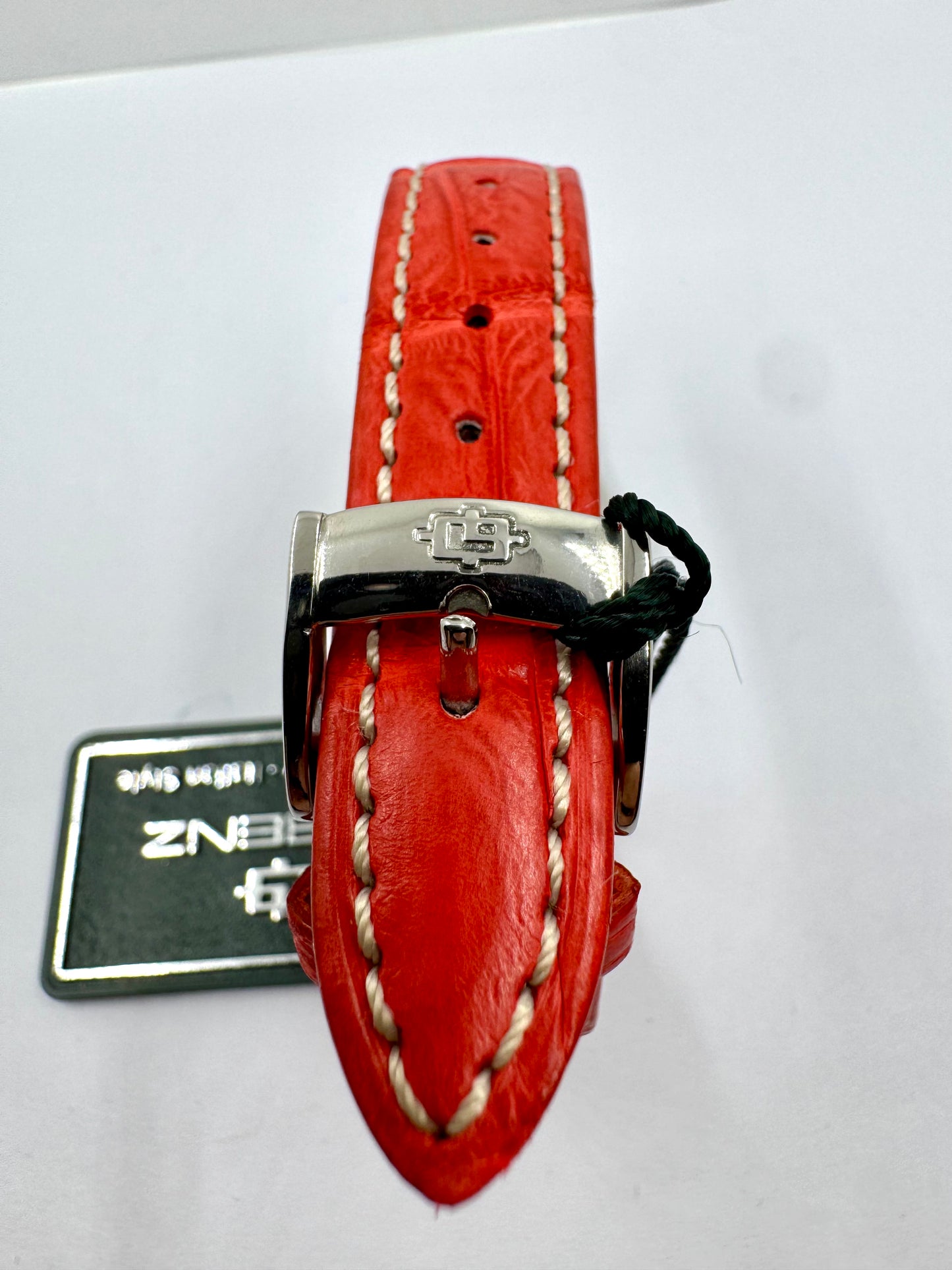 Dettaglio fibbia cinturino Orologio Lorenz Theatro Automatique Donna