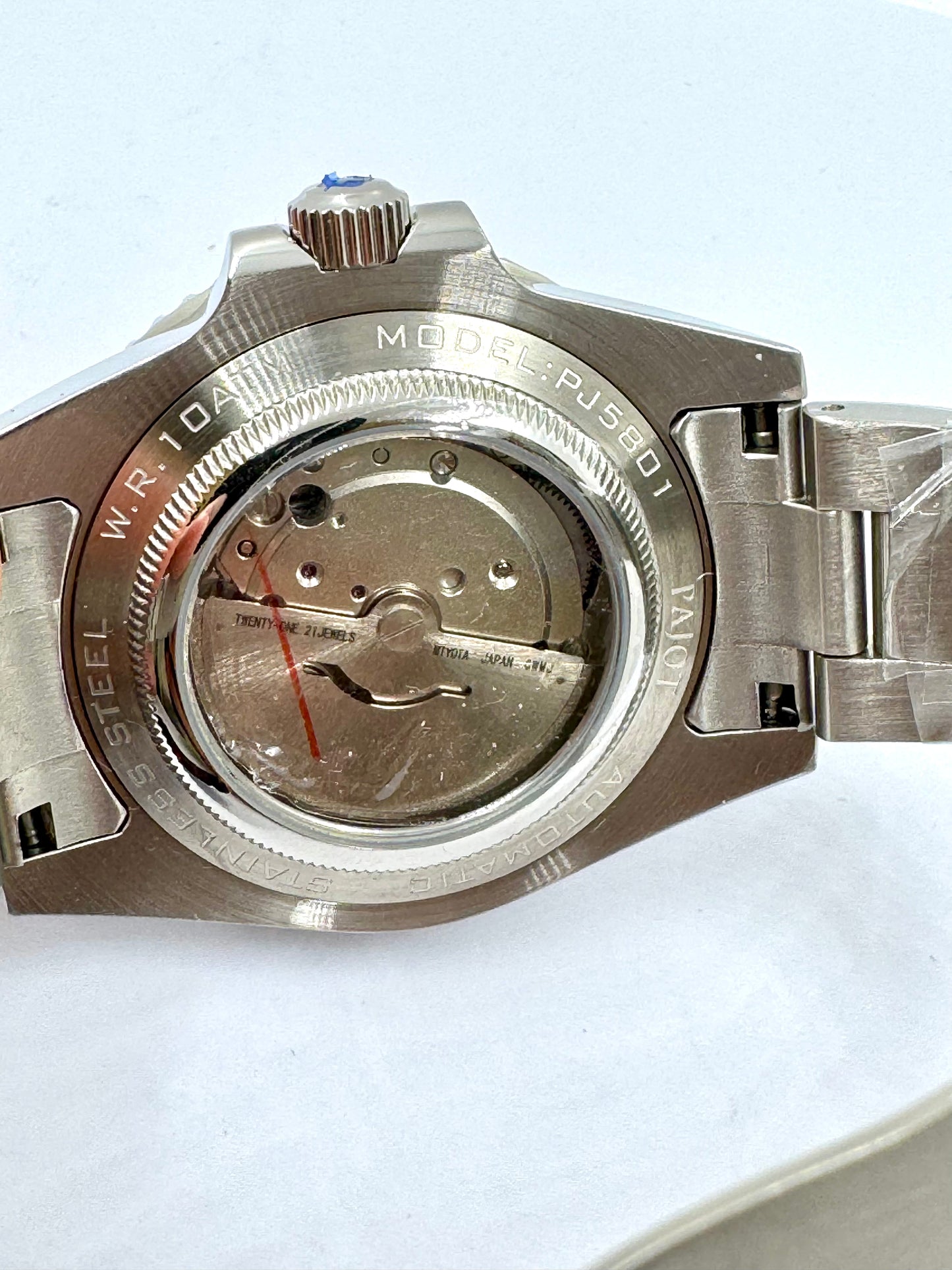 dettaglio zoom fondello orologio Pajot Nautilus PJ5801