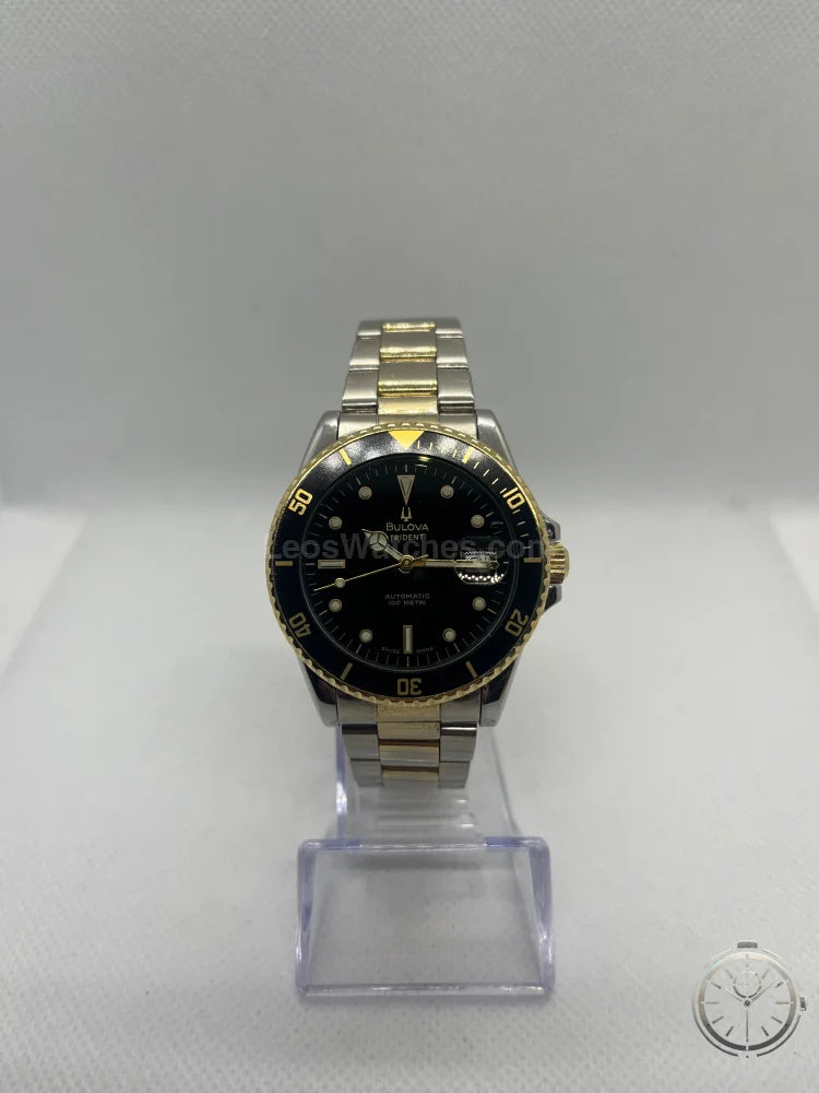 vista frontale orologio Bulova Trident Anni ‘80