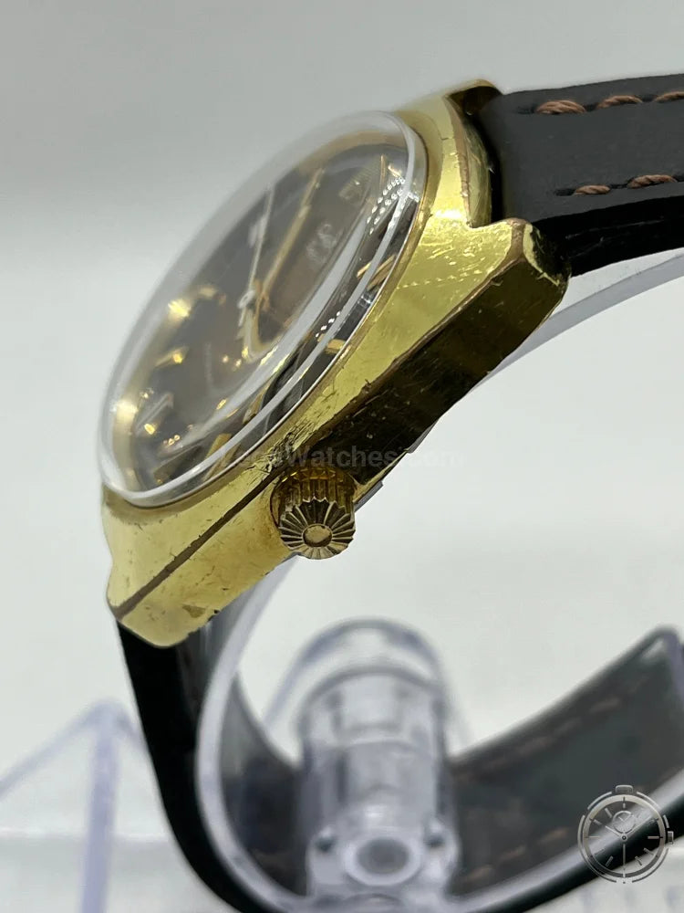 dettaglio corona orologio Caravelle Set-O-Matic Automatico