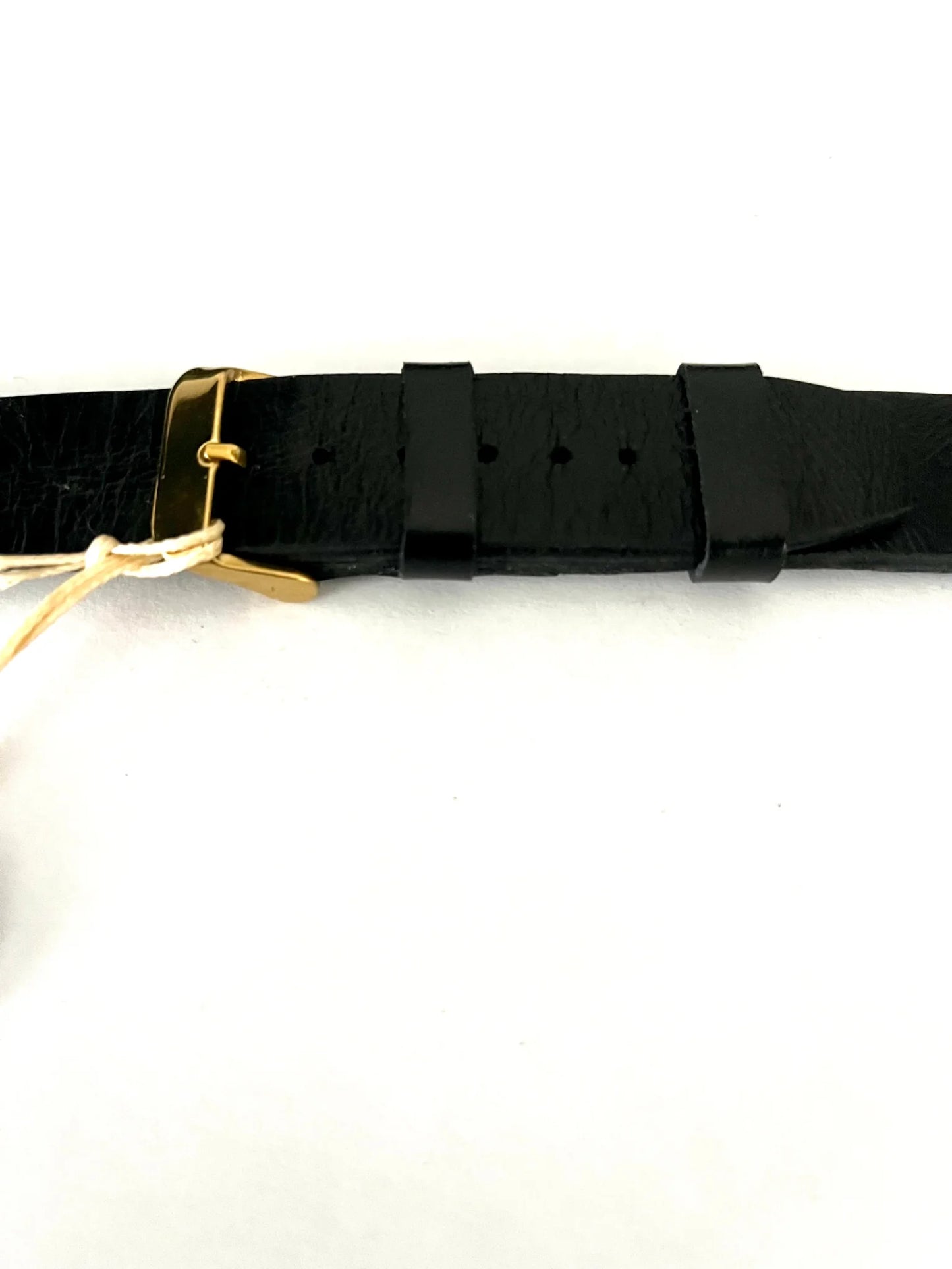 dettaglio fibbia Cinturino Artigianale ESSENTIAL in Pelle Recuperata Alta Moda Nera 20mm