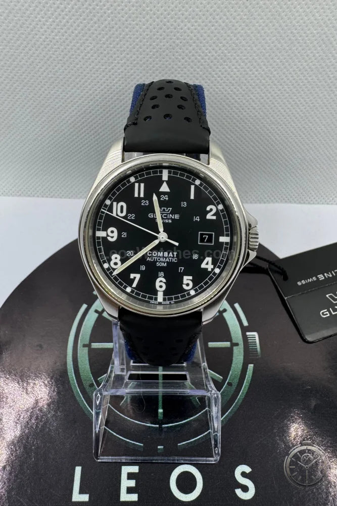 vista frontale orologio Glycine Combat Automatic Ref. 3815