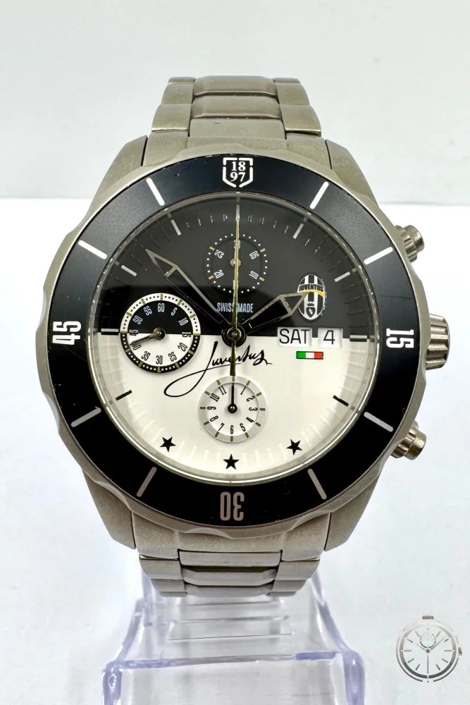 dettaglio quadrante Orologio Juventus Titanium Cronografo Automatico Swiss Made