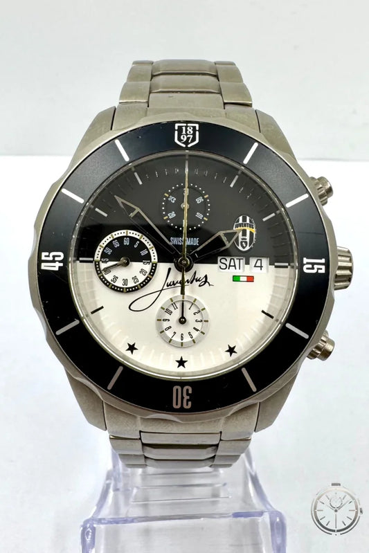 dettaglio quadrante Orologio Juventus Titanium Cronografo Automatico Swiss Made