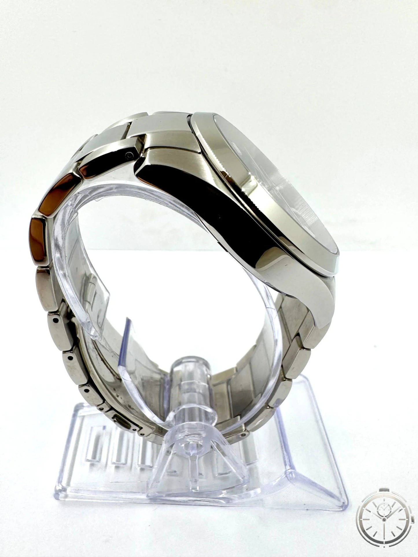 vista laterale orologio Lucien Rochat Léman R0423114004
