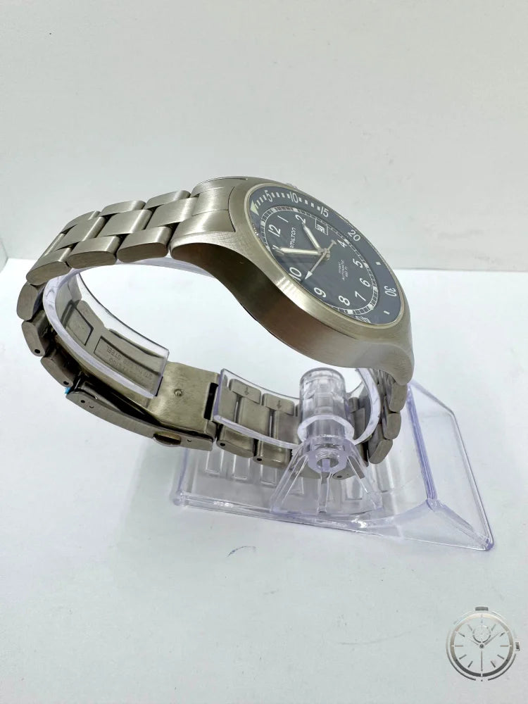 vista laterale Orologio Hamilton Khaki Navy Automatic Ref. H775151