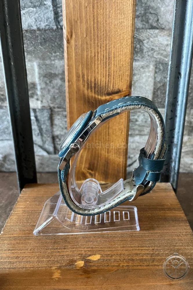 vista lato corona del Orologio Lanco Skindiver Vintage