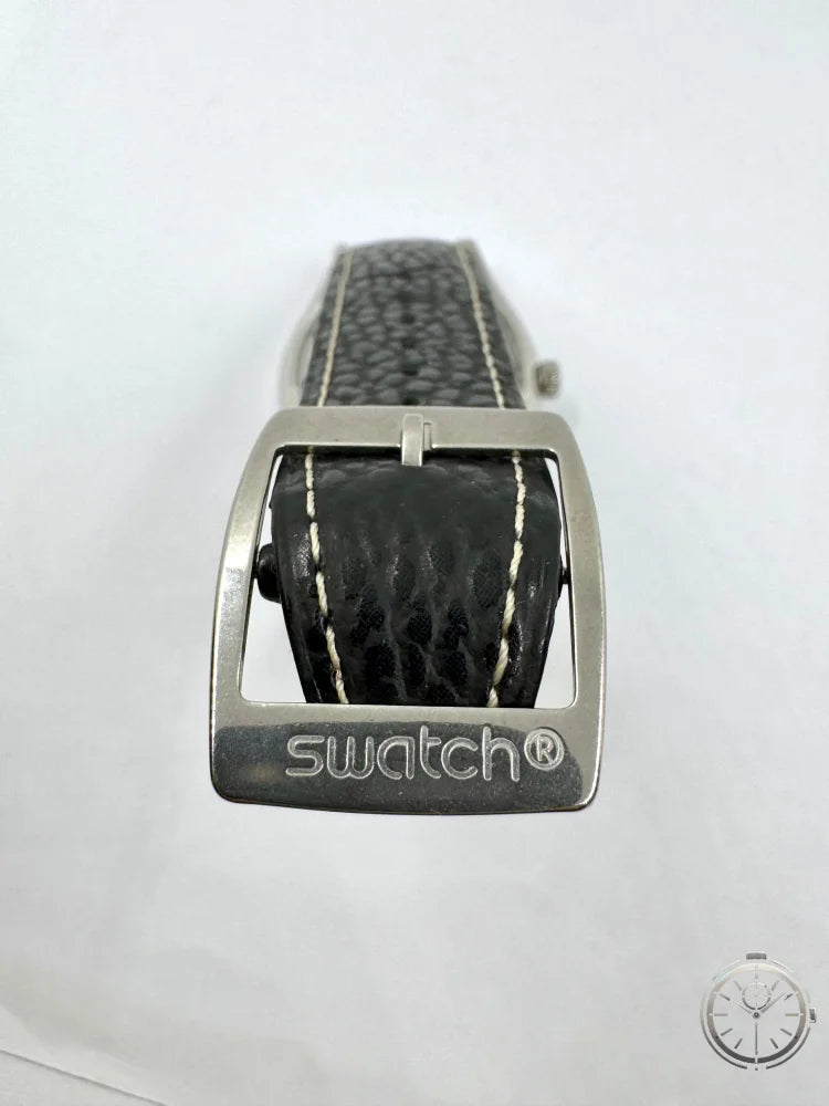 dettaglio fibbia logata Orologio Swatch Irony Automatic Ref. YAS401
