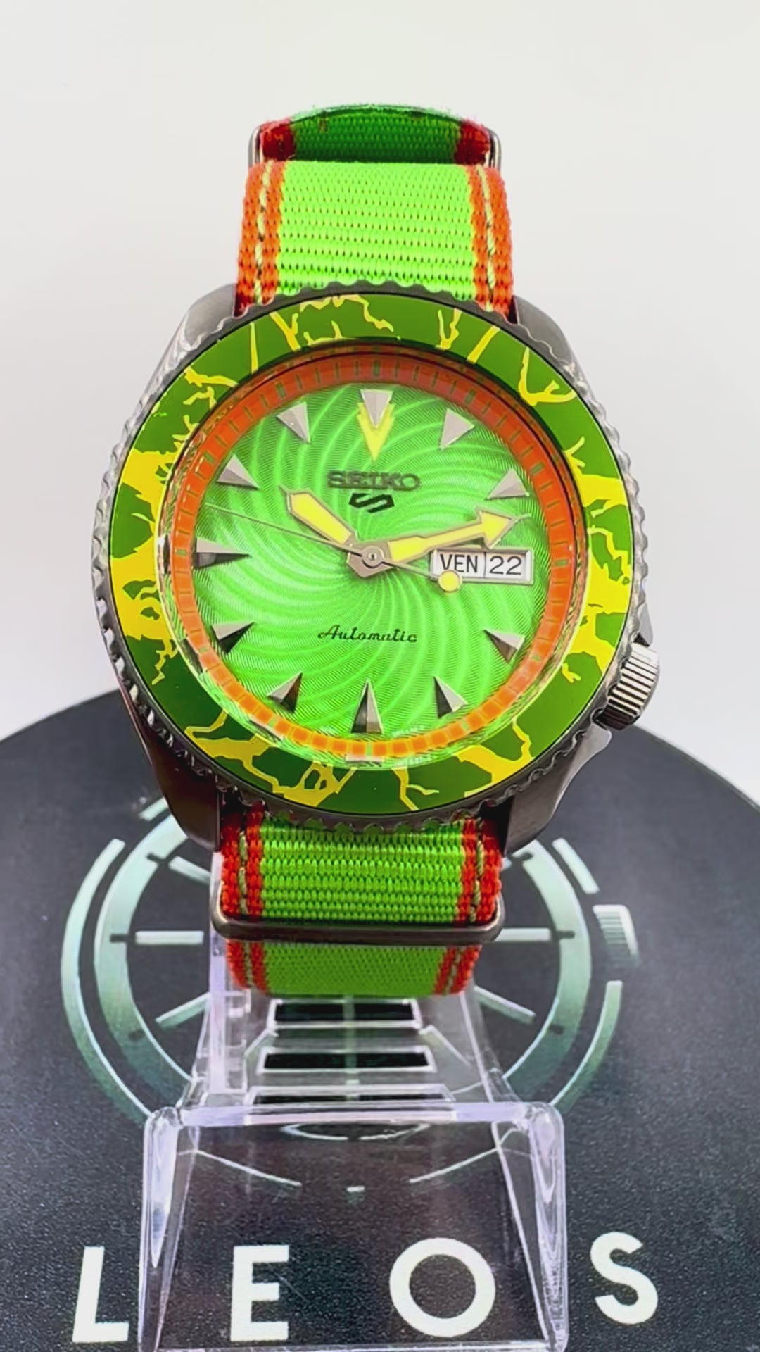 video zoommato orologio Seiko 5 Sports Street Fighter V Limited Edition – Blanka SRPF23