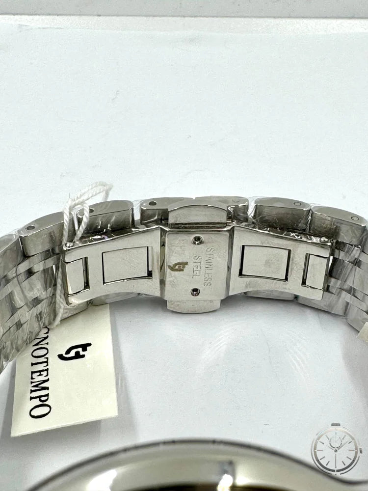 dettaglio chiusura bracciale orologio TecnoTempo Moon Phase Automatic