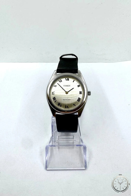 Tissot Stylist Vintage Cal. 791 — Vista frontale su espositore con tag LeosWatches