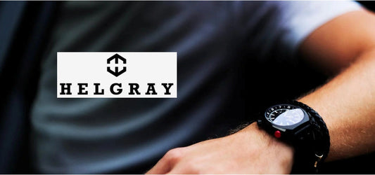 immagine con modello che indossa orologio Helgray ed il logo del brand