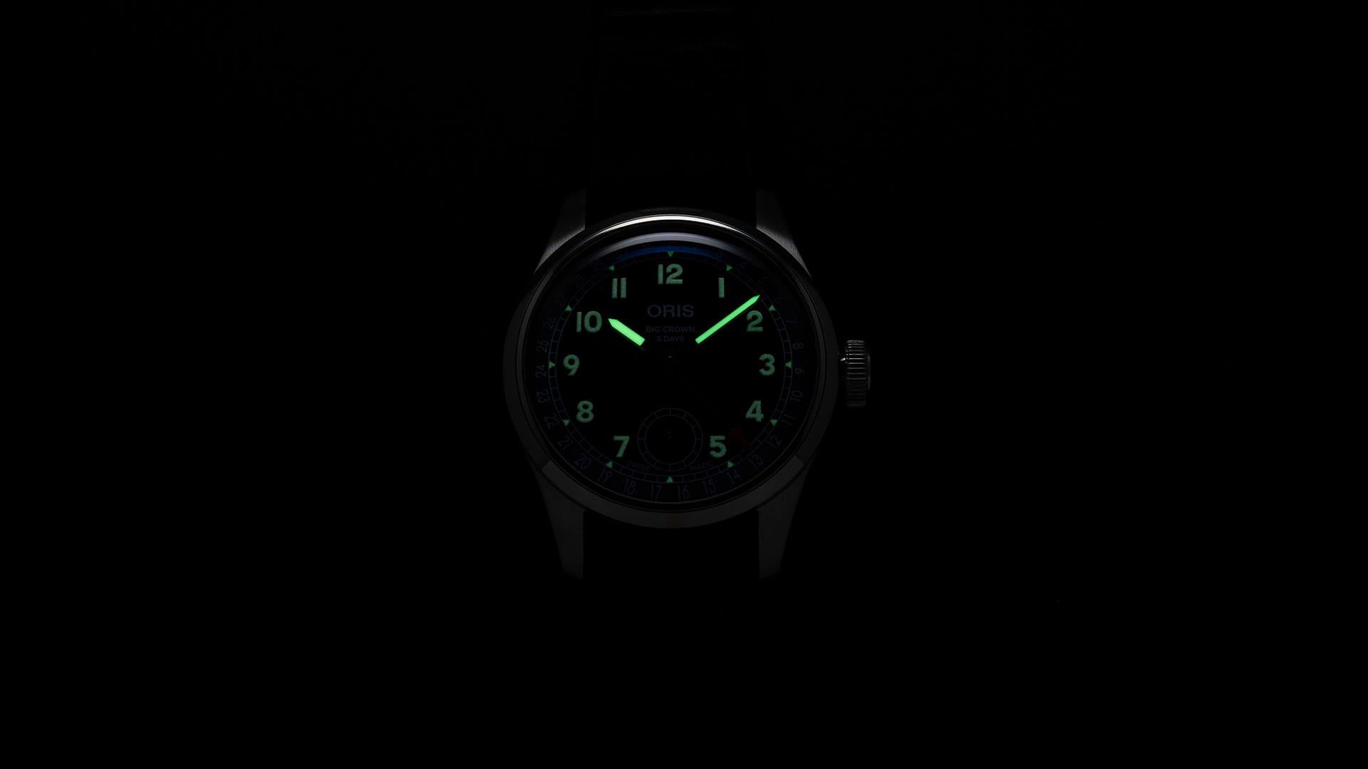 quadrante con indici e lancette illuminate al buio Oris Big Crown Pointer Date Calibre 403 