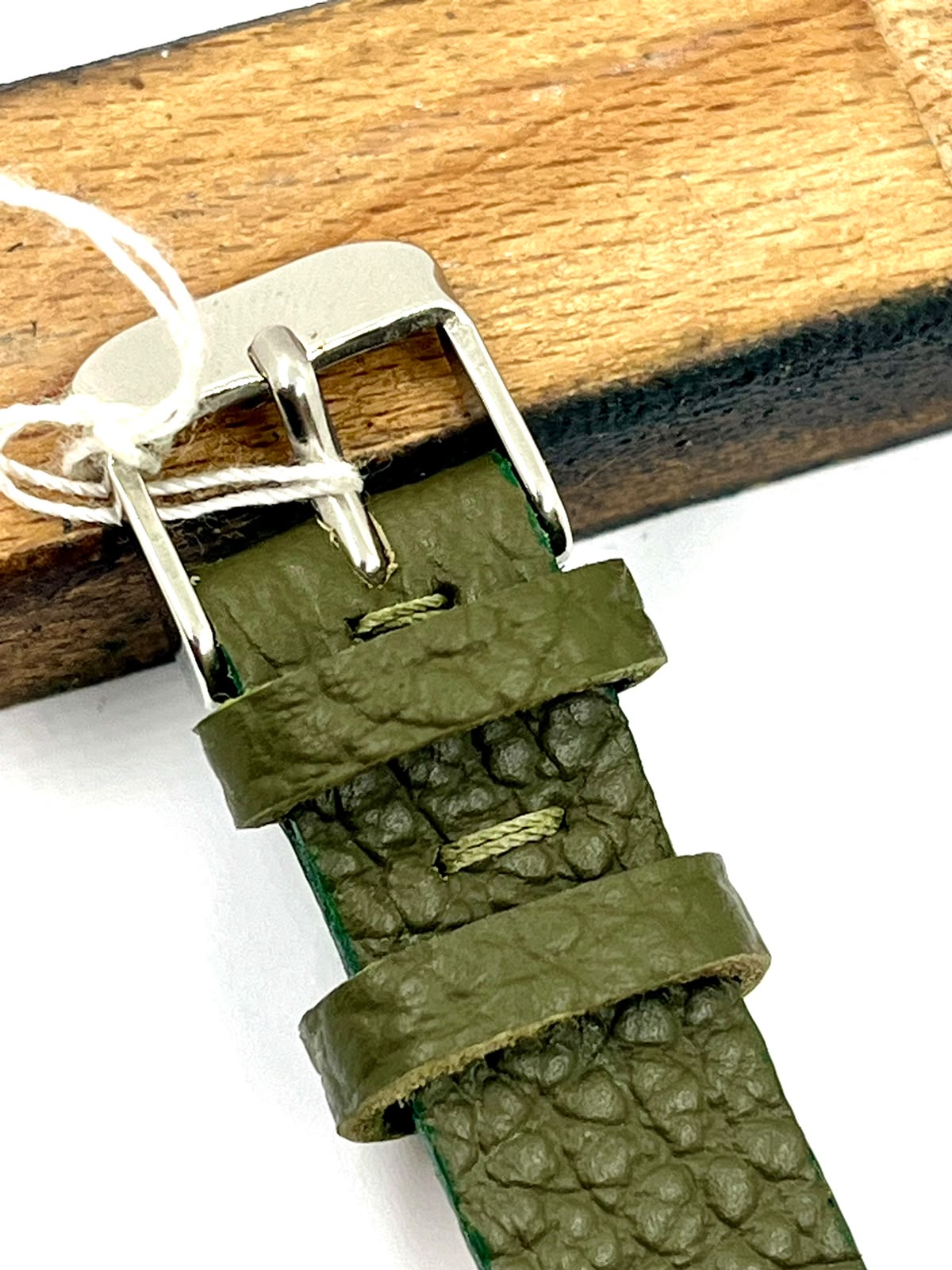 Cinturino Artigianale ESSENTIAL 14mm — Pelle Verde Oliva con Fibbia Silver