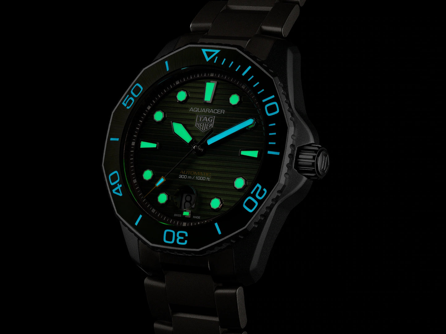 luminescenza TAG Heuer Aquaracer Calibre 5 con quadrante verde