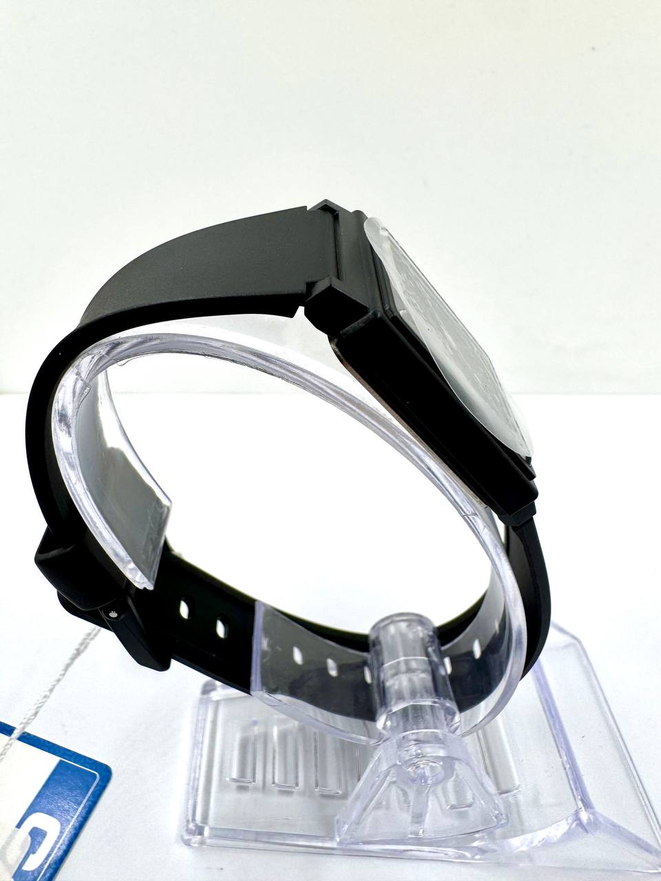 Casio MQ-38 — Dettaglio cinturino e fibbia
