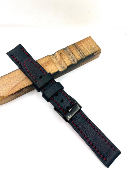 Cinturino Artigianale CLASSIC 18mm — Pelle Nera con Cuciture Rosse e Fibbia Nera