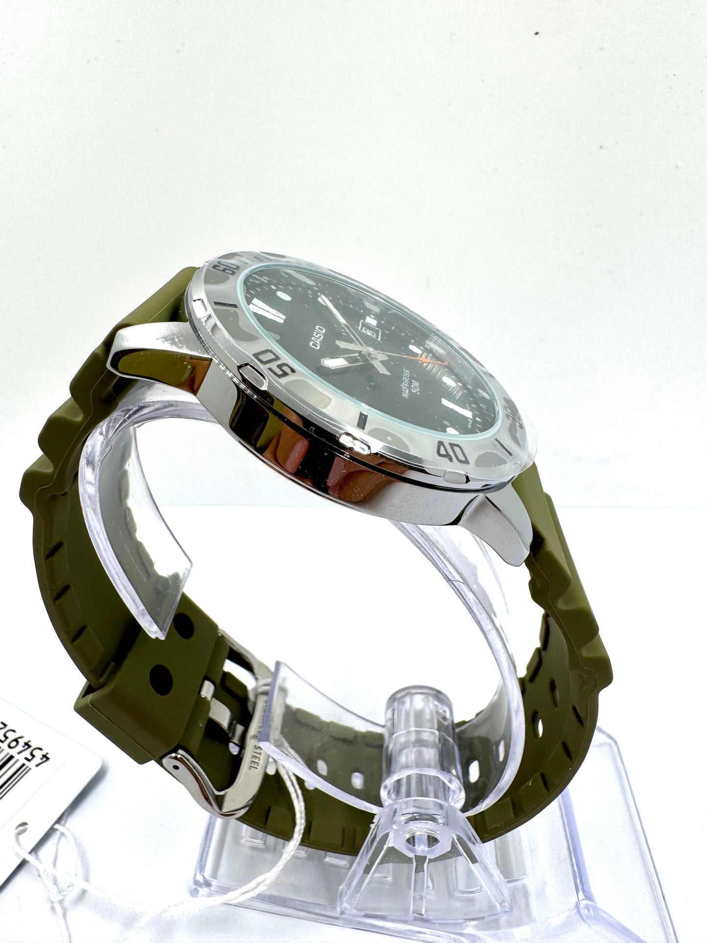 Casio MTP-VD01-3E — Quadrante Nero Cinturino Verde Militare