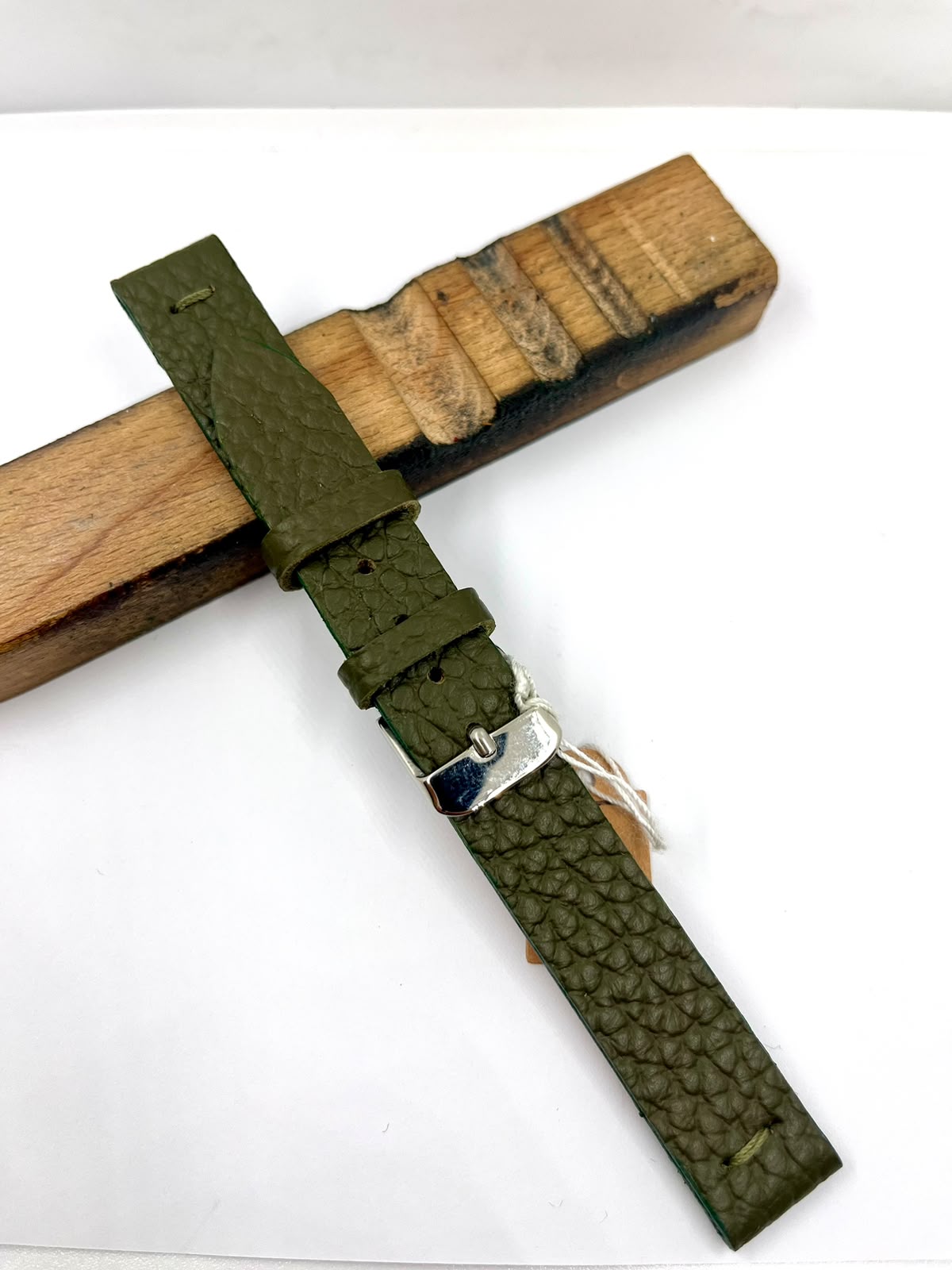 Cinturino Artigianale ESSENTIAL 14mm — Pelle Verde Oliva con Fibbia Silver