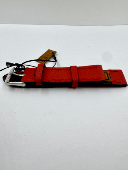 Vista compatta Cinturino Artigianale in Pelle Rossa con Cuciture Tono su Tono – 18mm