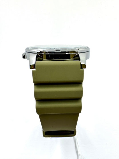Casio MTP-VD01-3E — Quadrante Nero Cinturino Verde Militare