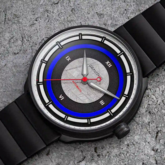 Gravithin Focuscope Blue Cosmo — Vista frontale con bracciale in acciaio