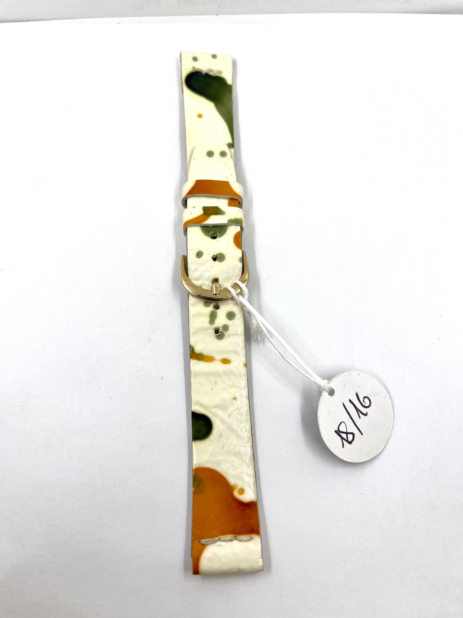 vista per lungo Cinturino Artigianale in Pelle Premium con Impunture