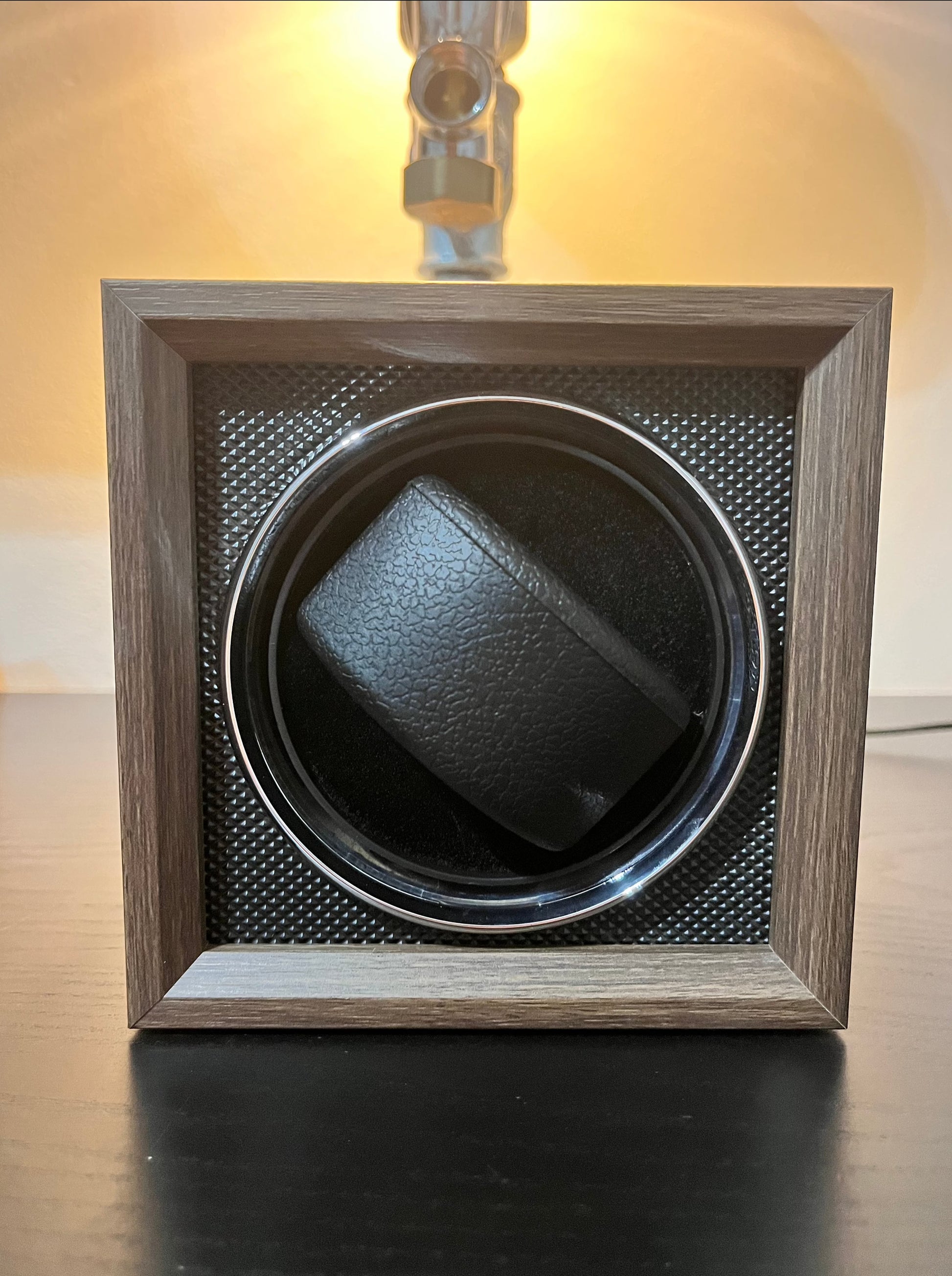 vista frontale Watch Winder per Orologi Automatici