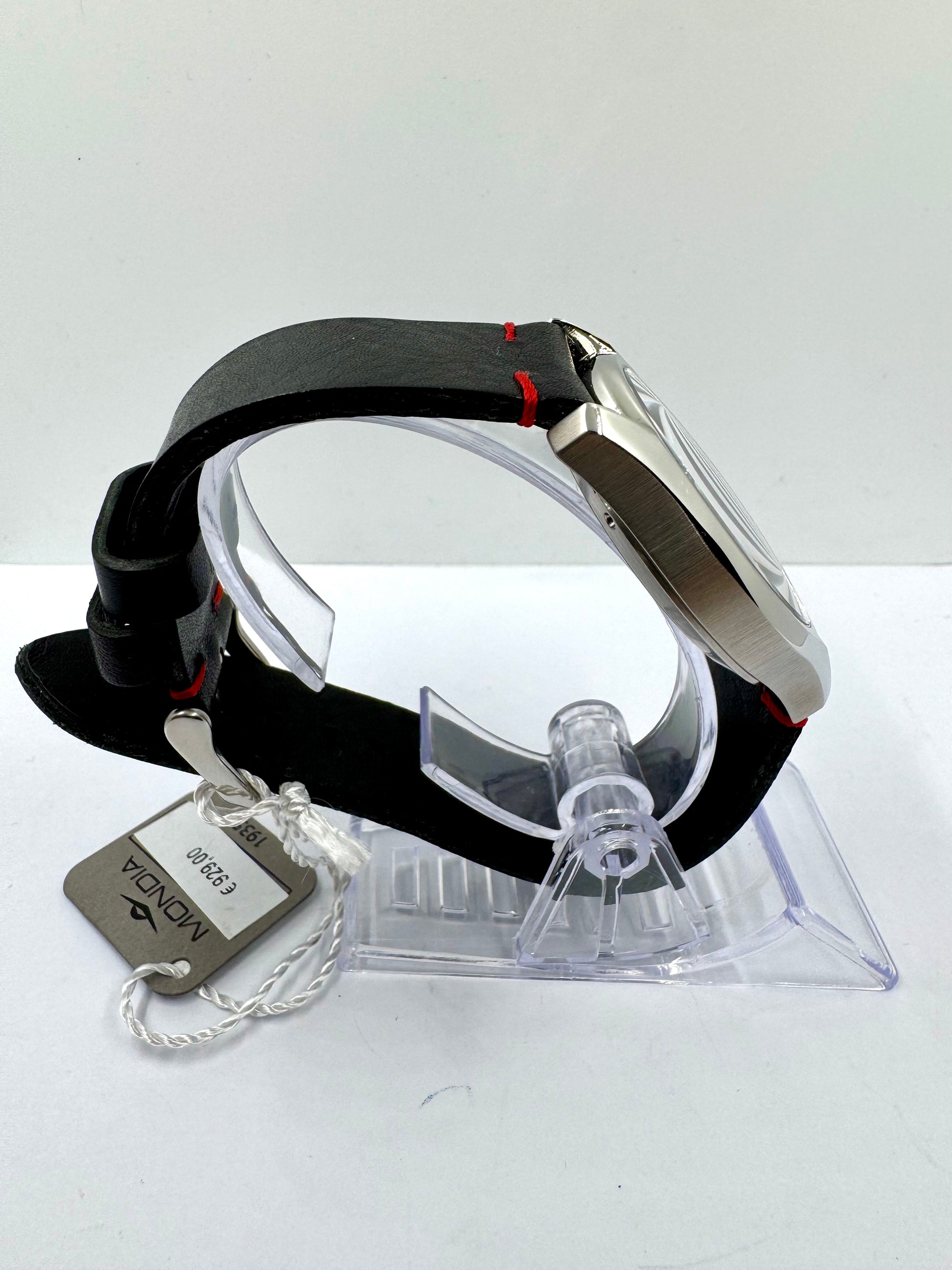 vista laterale orologio Mondia Swiss 0220 Automatic