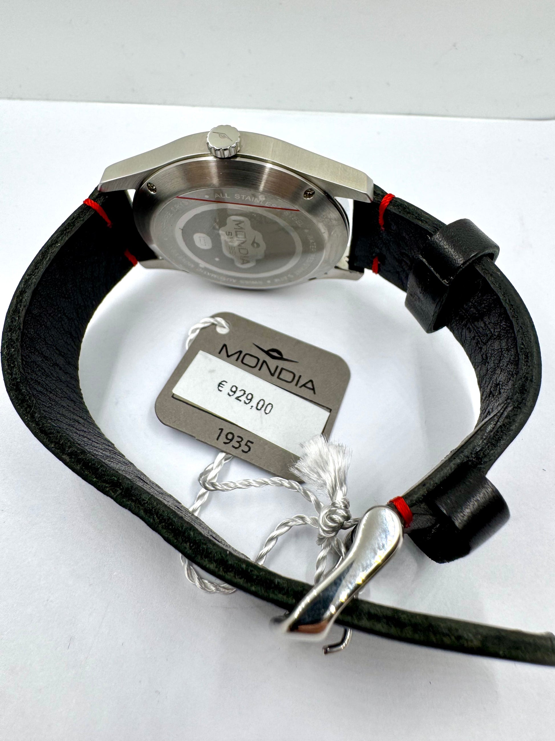 vista da steso orologio Mondia Swiss 0220 Automatic