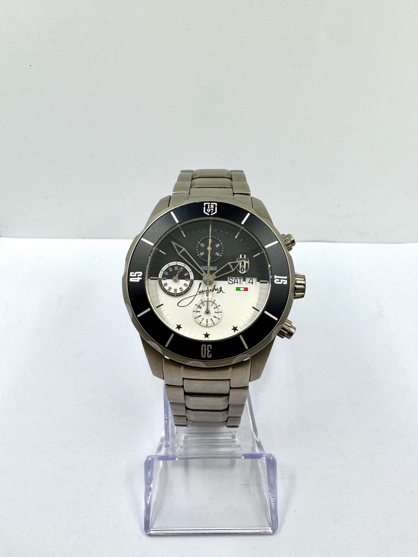 vista frontale Orologio Juventus Titanium Cronografo Automatico Swiss Made