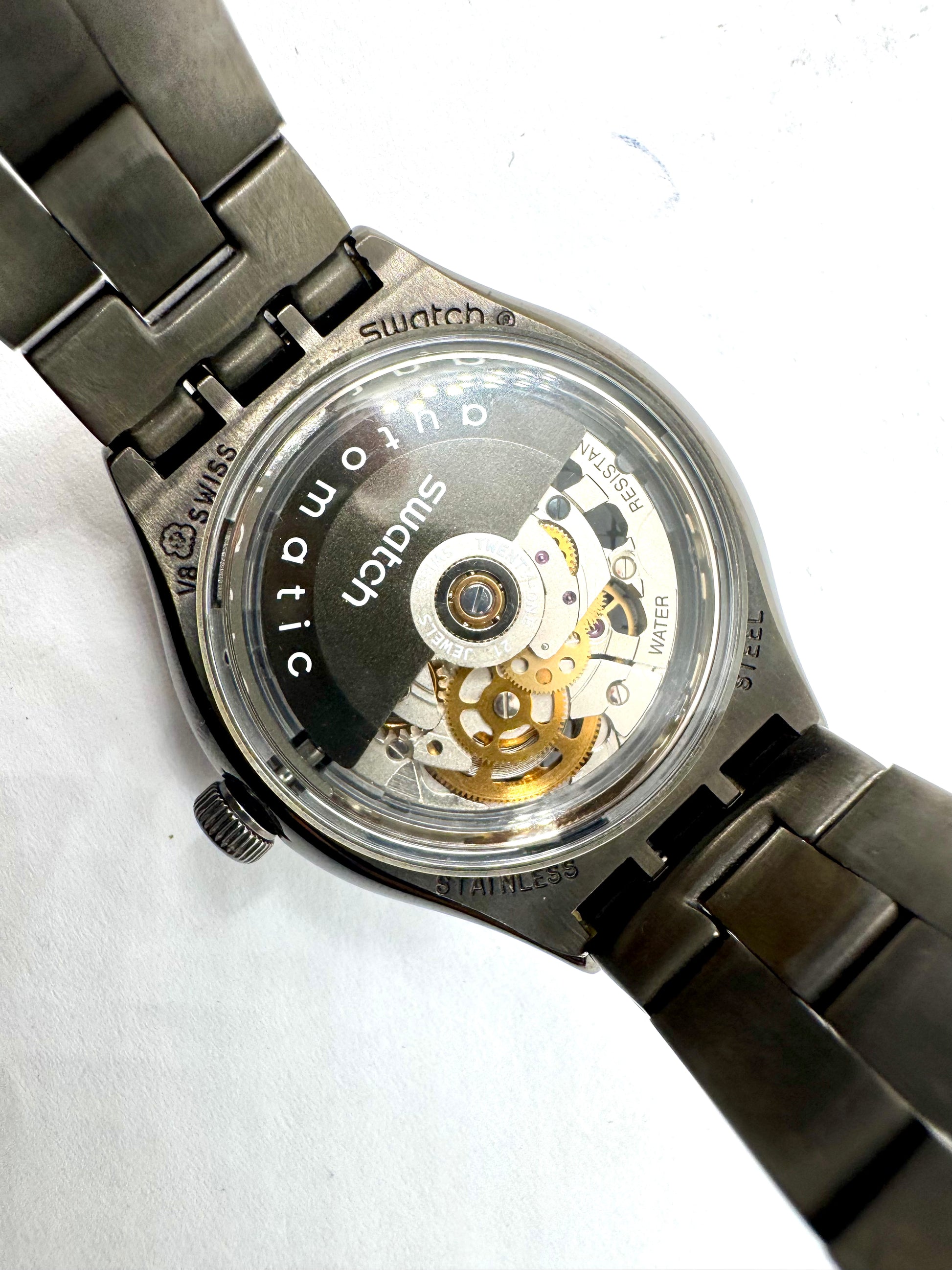 dettaglio fondello con movimento a vista Orologio Swatch VATEL Automatico – Ref. YAB101G
