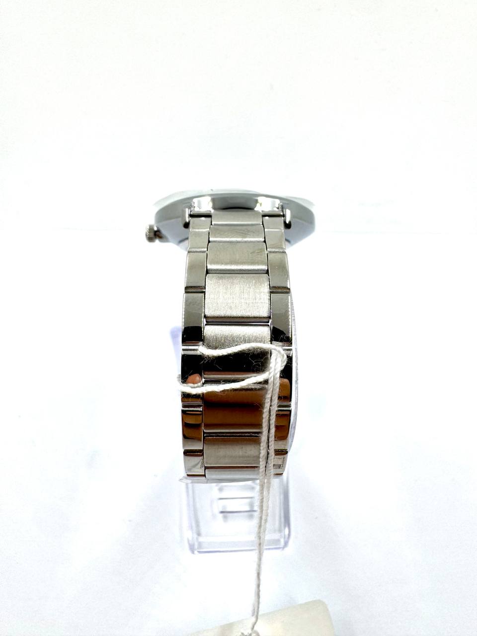 Casio LTP-VT01D-4B2UDF - Dettaglio bracciale e chiusura