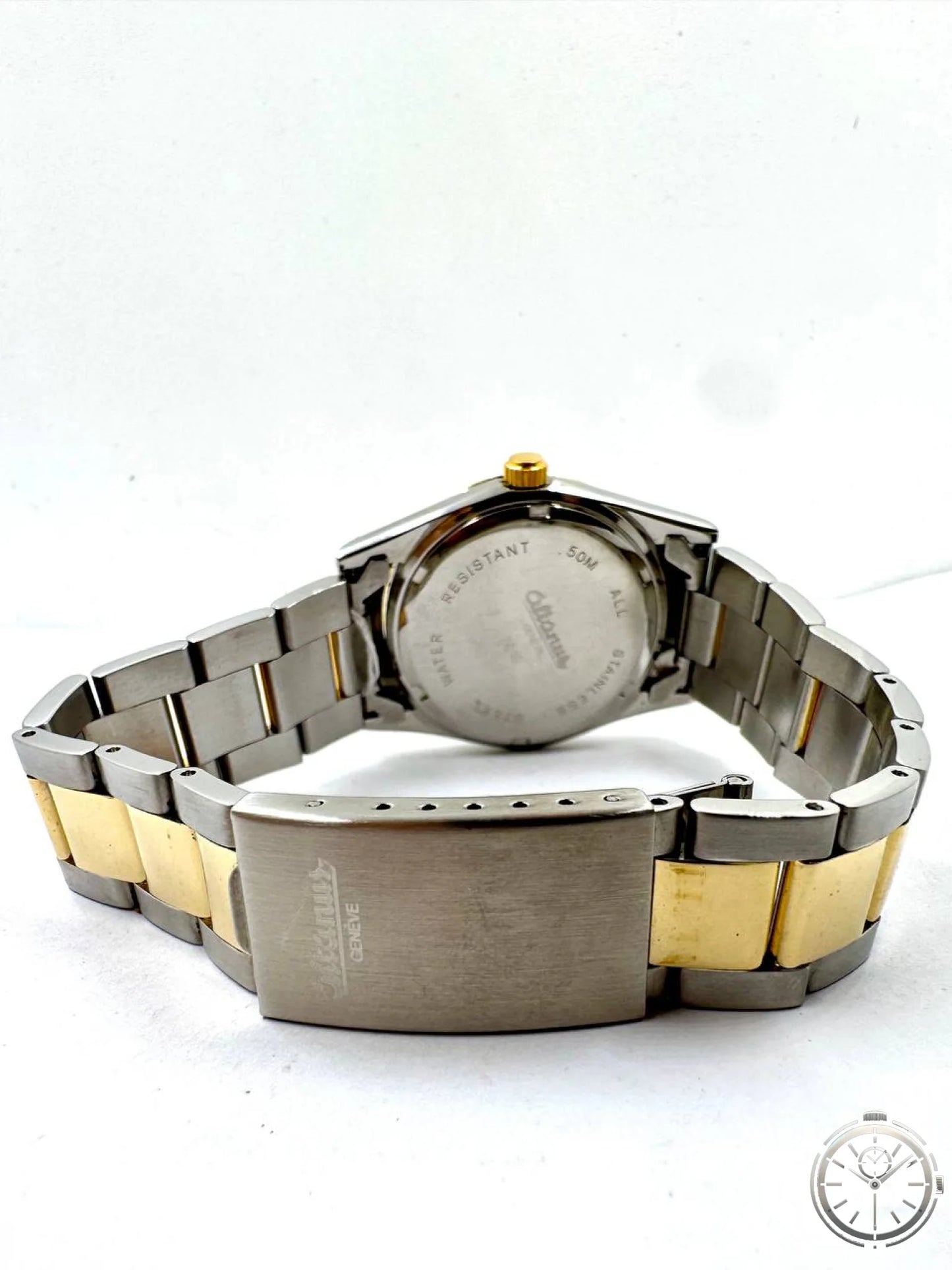 Altanus Genève 7616 Quartz Bicolor — Dettaglio fondello inciso Water Resistant 50M All Stainless Steel