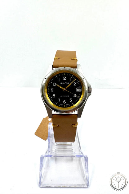 vista frontale orologio Bulova Automatic 7001 A703