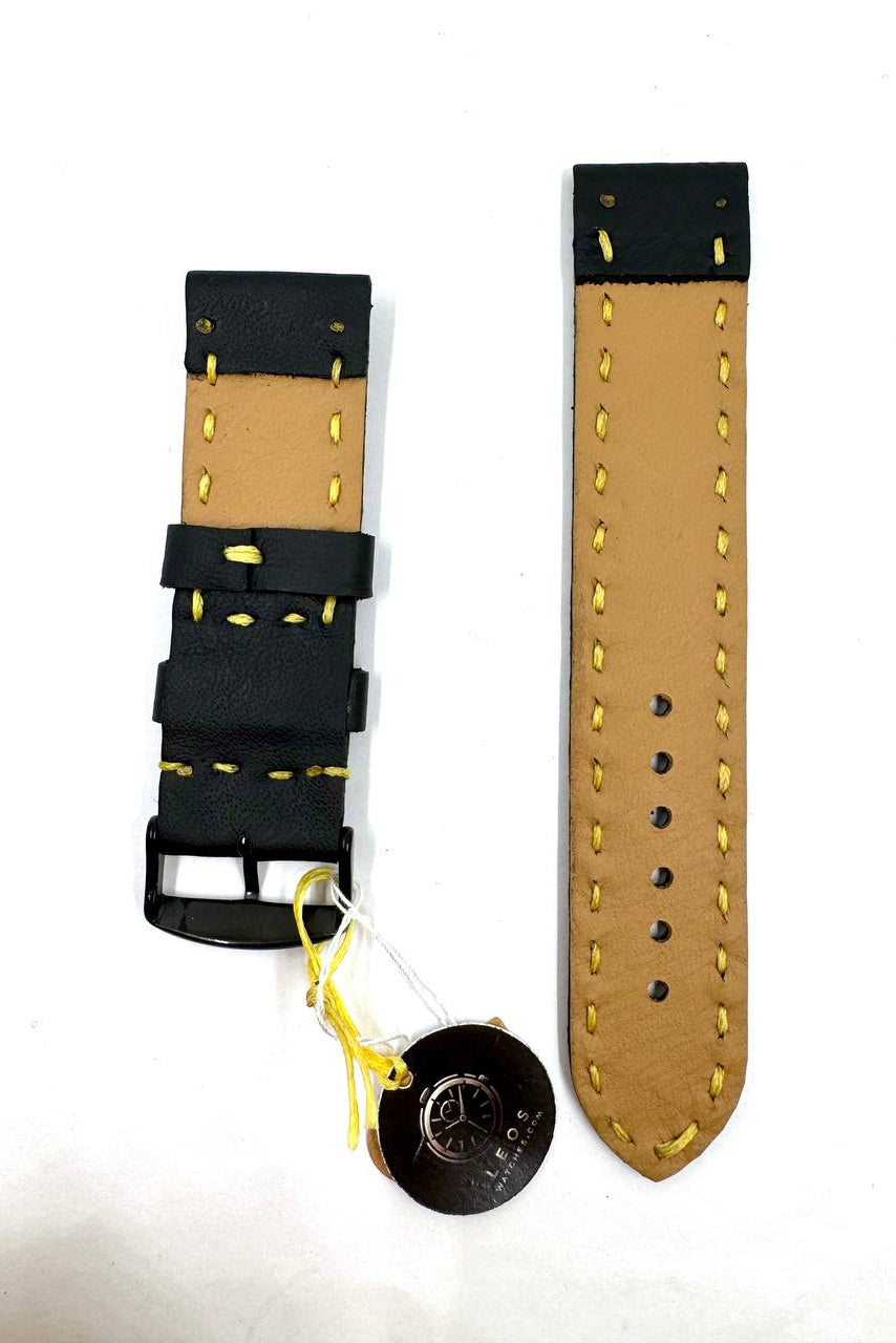 Cinturino Artigianale Sport 24mm — Vera Pelle Nera con Interno Cuoio Naturale e Cuciture Gialle — Vista posteriore interno cuoio naturale con cuciture gialle