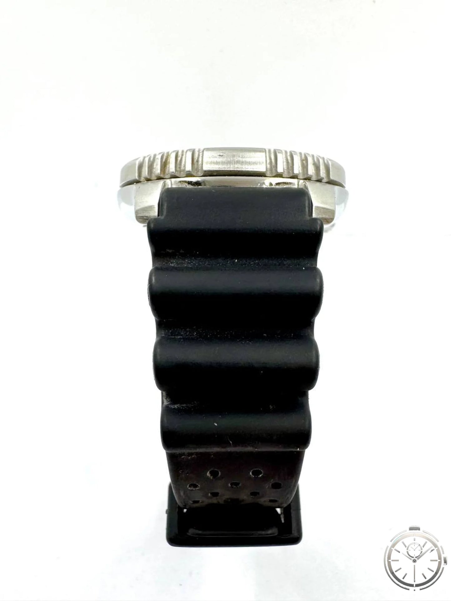 Citizen Promaster NY0040-09W — Vista dall'alto con cinturino gomma nero originale