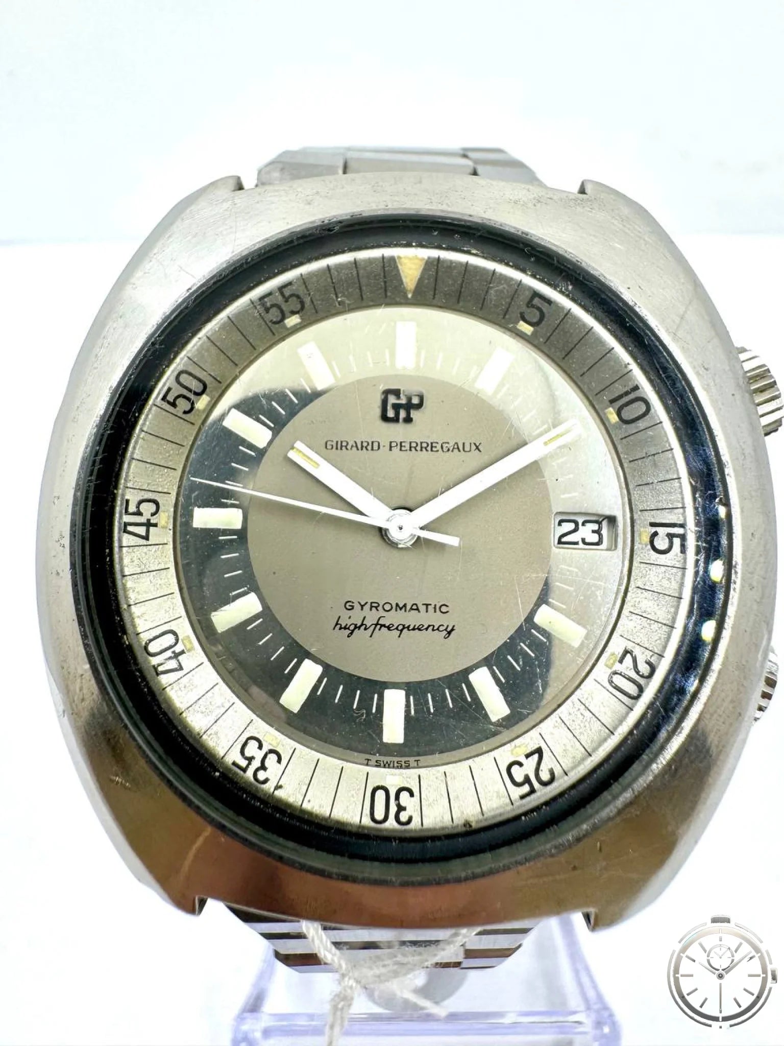 Girard-Perregaux Gyromatic High Frequency — Dettaglio quadrante bicolore Gyromatic highfrequency T Swiss T indici luminescenti