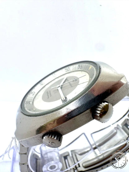 Girard-Perregaux Gyromatic High Frequency — Vista laterale con corona logata GP e profilo cassa bombato