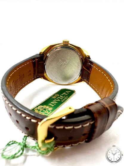 Invicta Swiss Made Carica Manuale 17 Jewels Incabloc — Cassa Bronzo 34mm — Vista posteriore con fibbia dorata