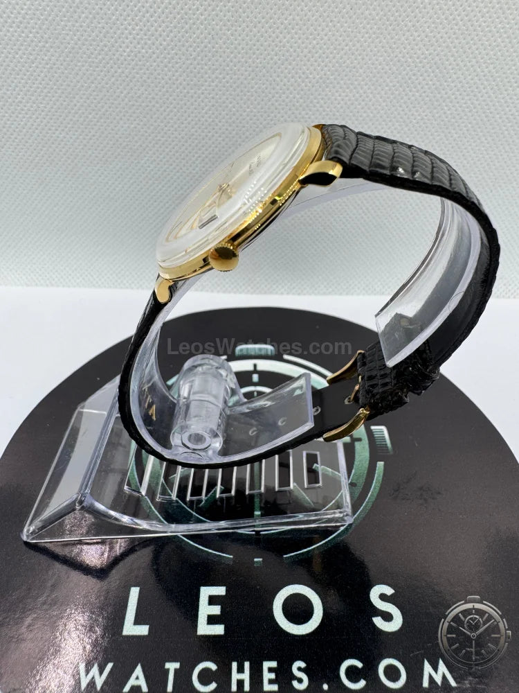 vista lato corona Orologio Invicta Vintage Incabloc 25670