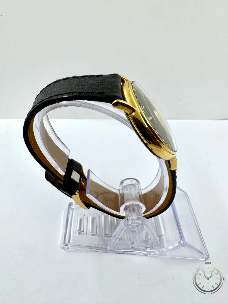 vista laterale orologio Longines Swiss Made anni '60