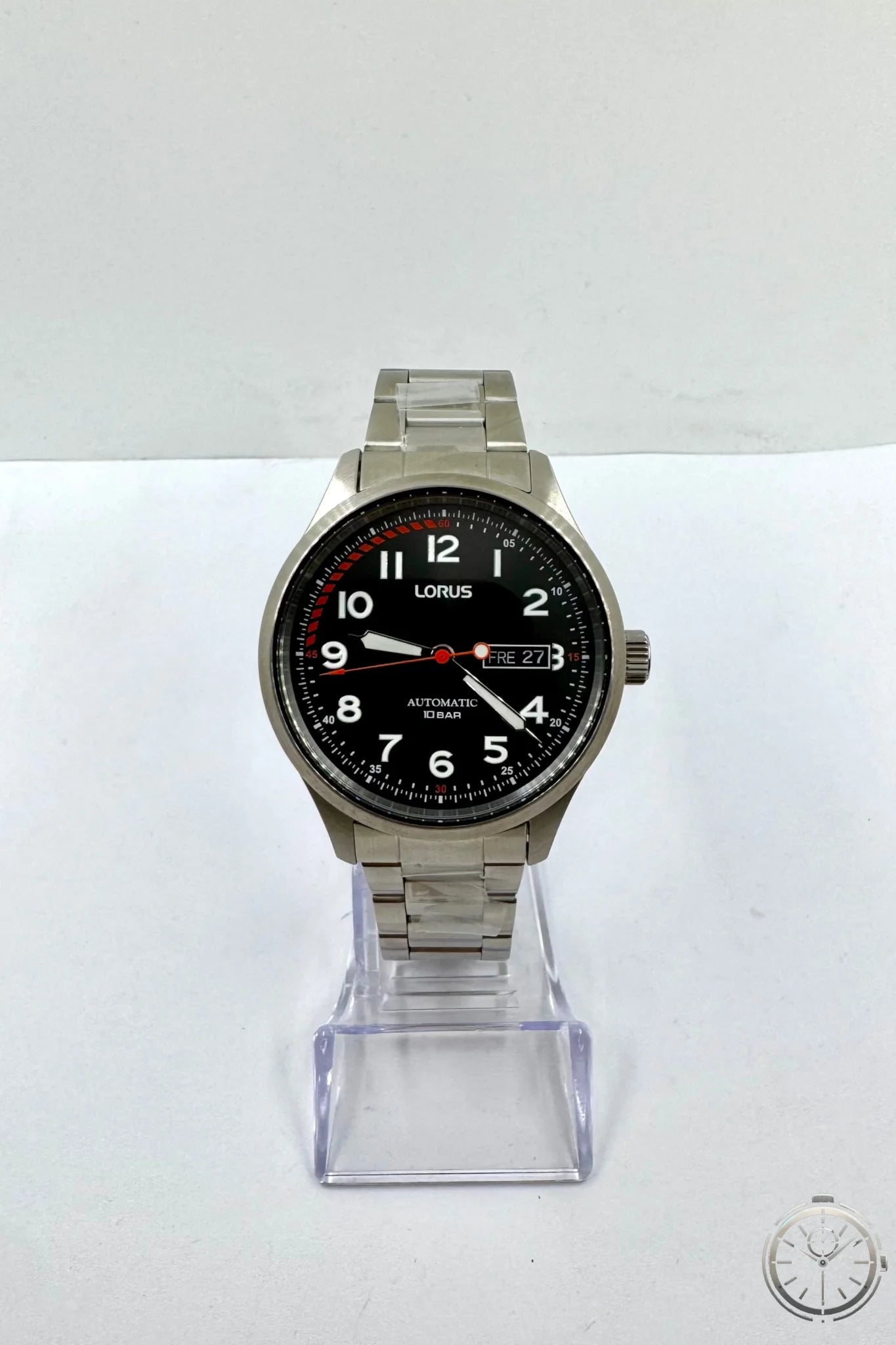 vista frontale orologio LORUS Automatic Military