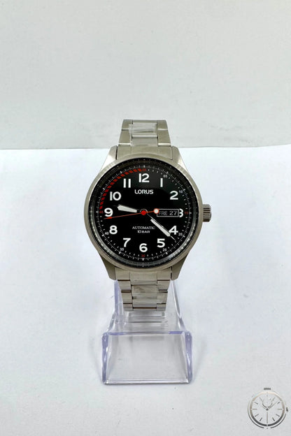 vista frontale orologio LORUS Automatic Military